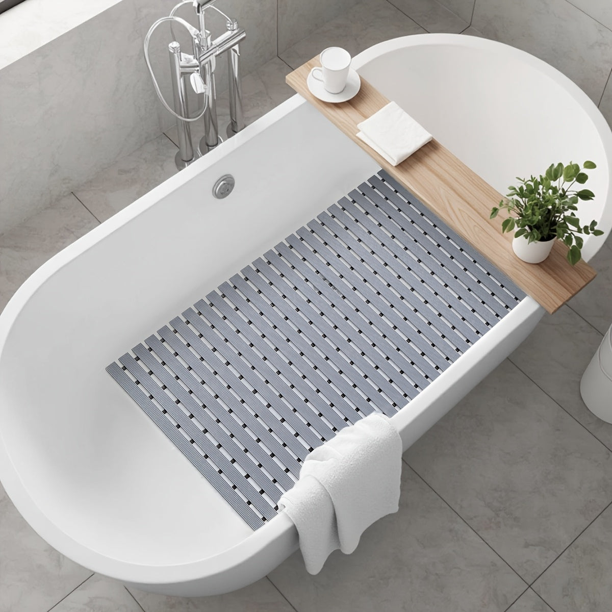 [DAJIANG Bathtub Mat] DAJIANG Non-Slip Bathtub Mat, Black & White Striped, PVC | Hollow Design, Suction Cup, Ideal for Shower and Bathtub Safety